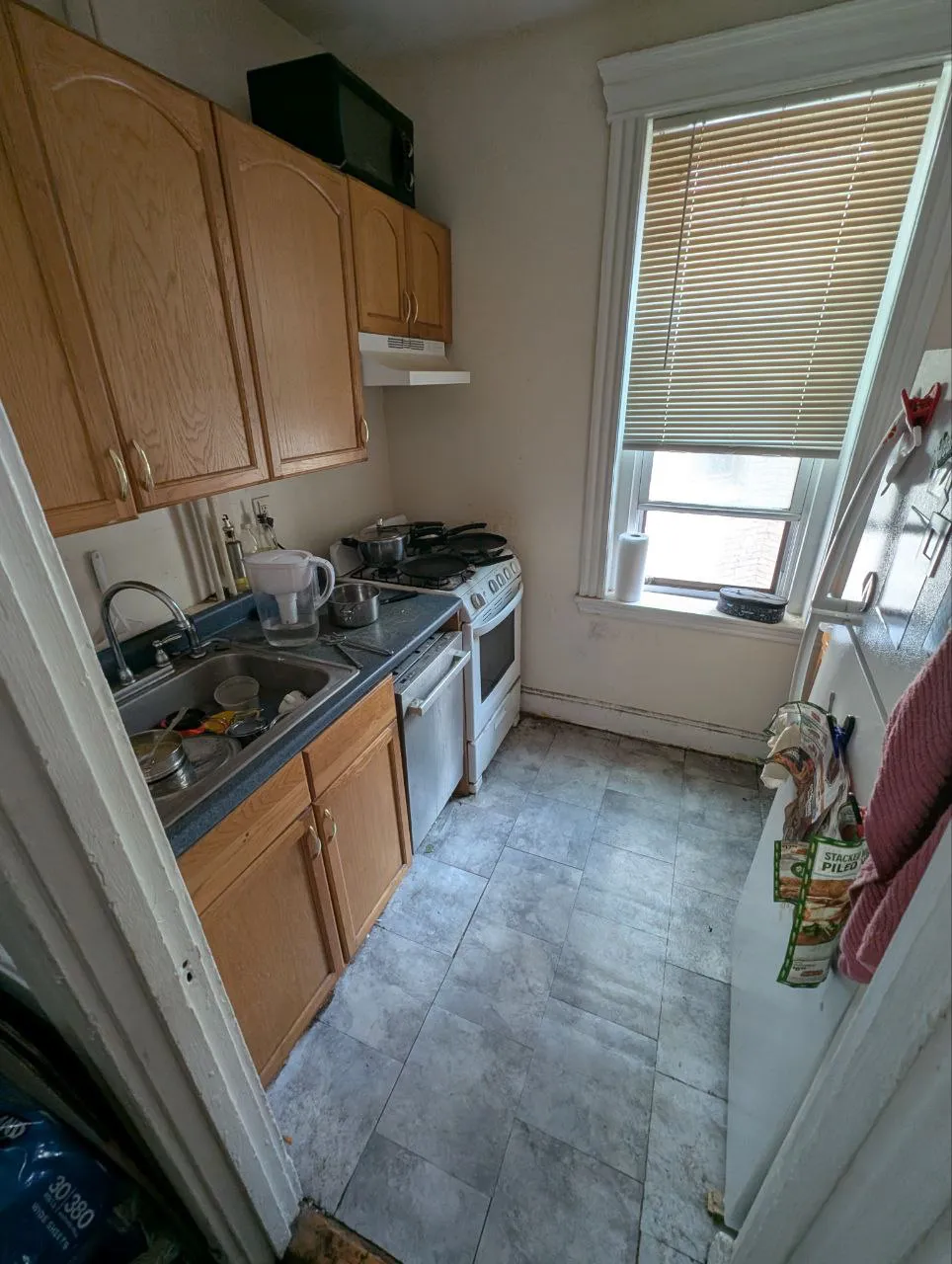 2 bed, 1 bath apartment for rent at 352 Riverway Unit 14, Mission Hill