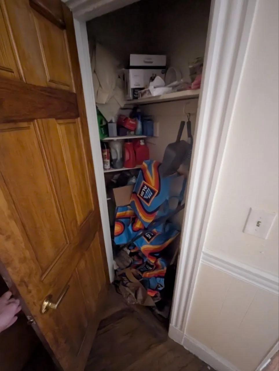 2 bed, 1 bath apartment for rent at 352 Riverway Unit 14, Mission Hill — photo 4 of 10