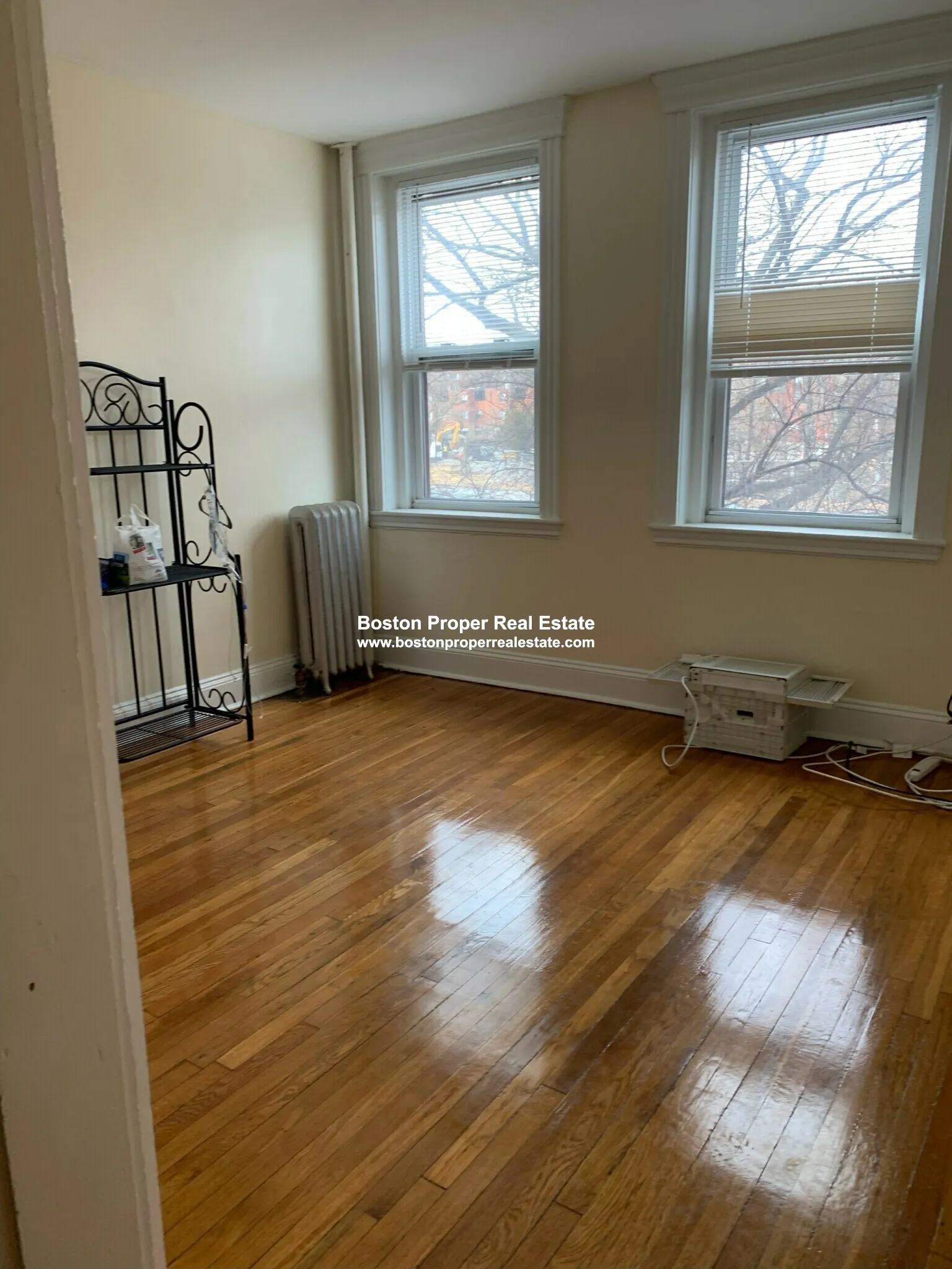2 bed, 1 bath apartment for rent at 352 Riverway Unit 19, Coolidge Corner — photo 2 of 11