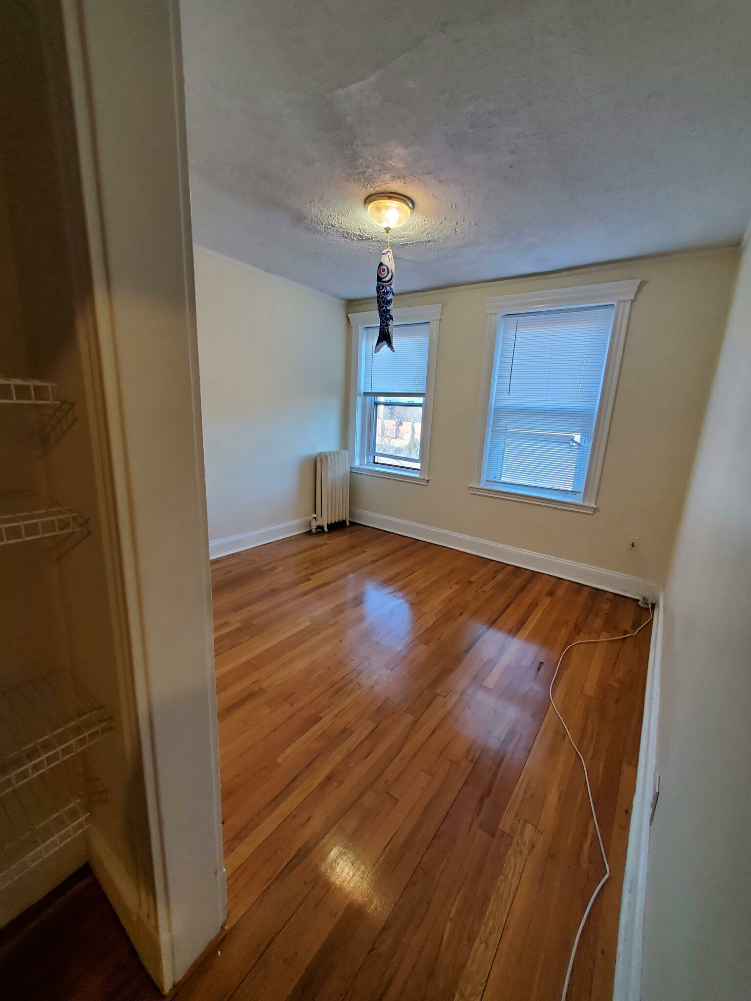 2 bed, 1 bath apartment for rent at 352 Riverway Unit 20, Mission Hill — photo 3 of 10
