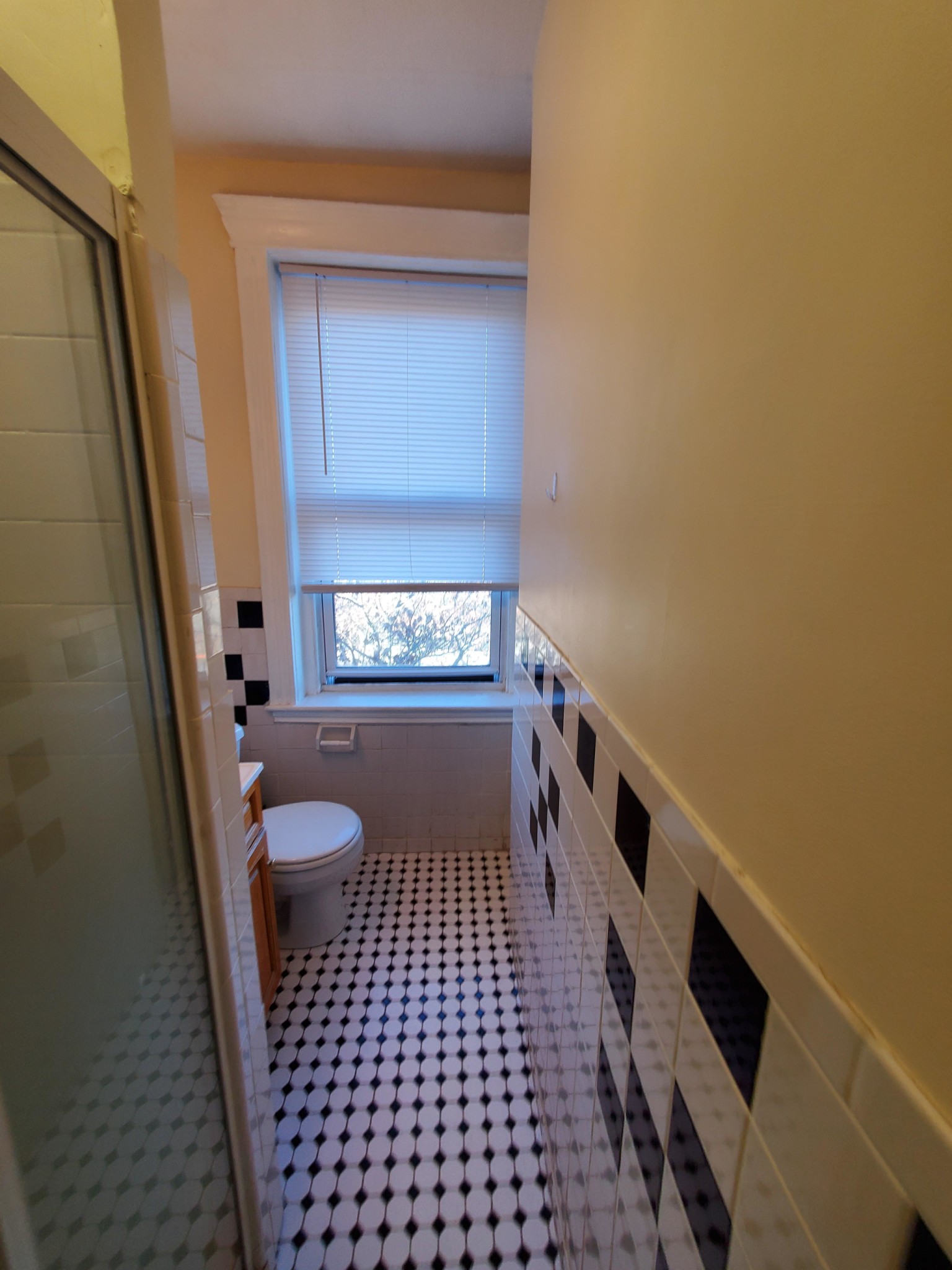 2 bed, 1 bath apartment for rent at 352 Riverway Unit 20, Mission Hill — photo 6 of 10