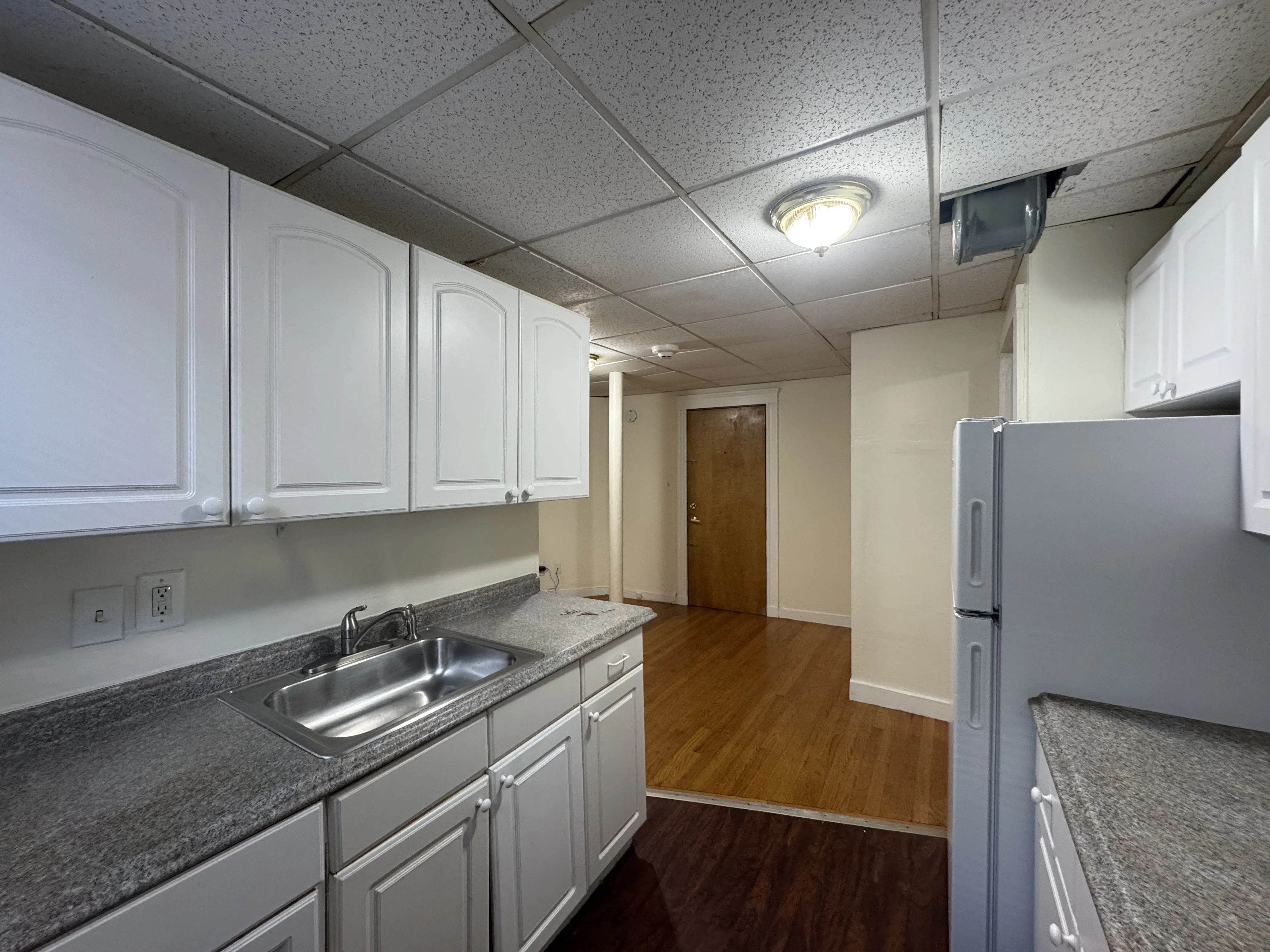 2 bed, 1 bath apartment for rent at 352 Riverway Unit 352-1A, Mission Hill — photo 3 of 12