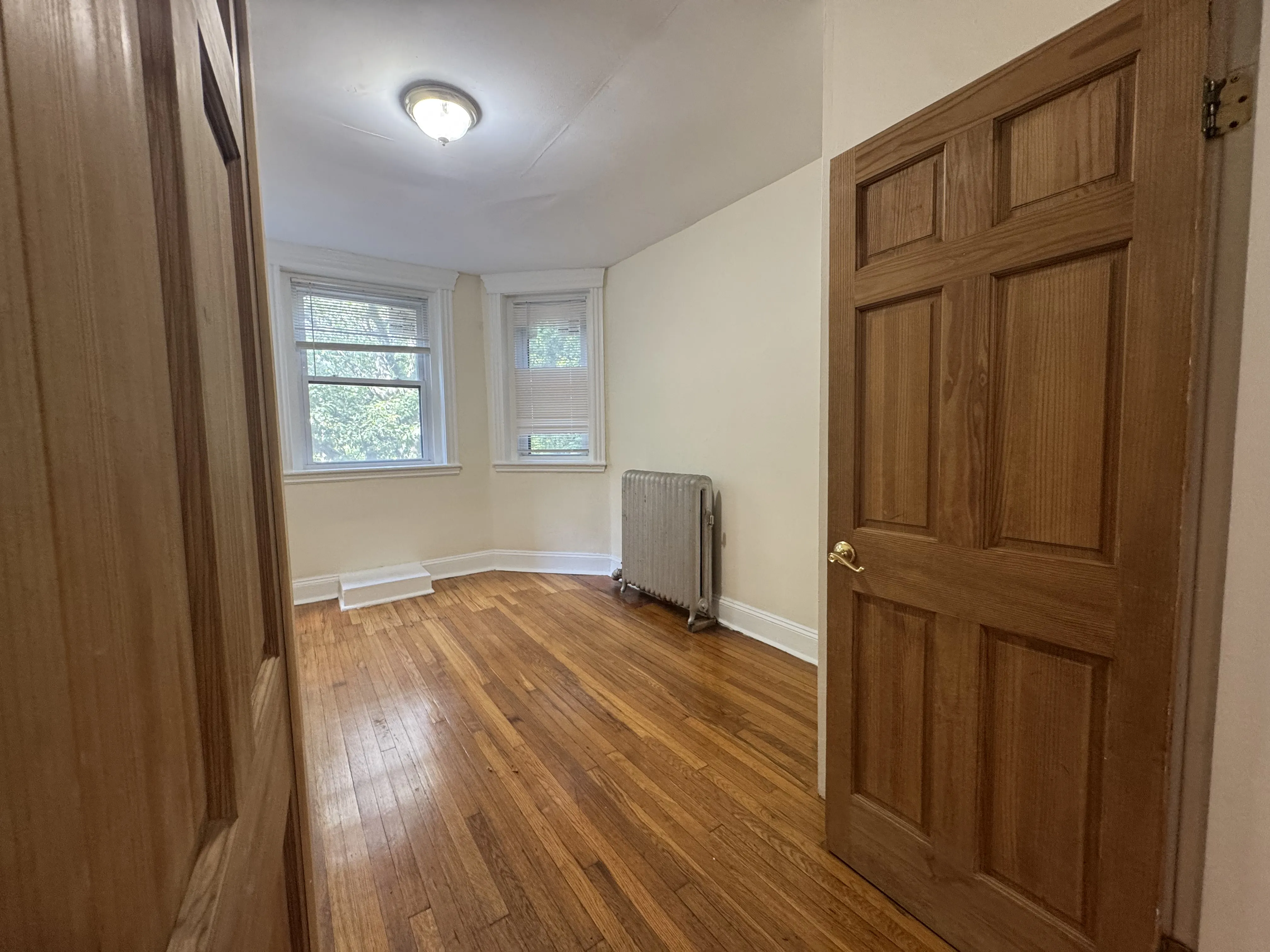 2 bed, 1 bath apartment for rent at 352 Riverway Unit 4, Mission Hill — photo 6 of 9
