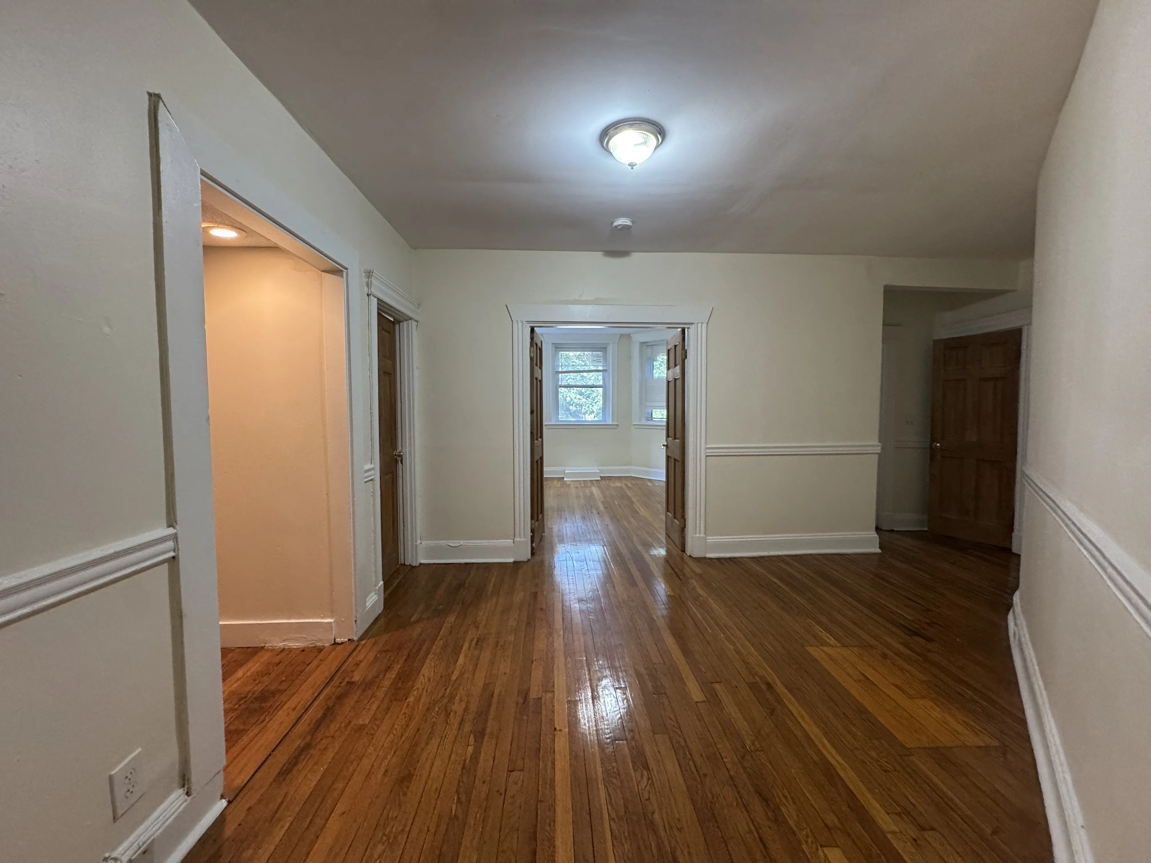 2 bed, 1 bath apartment for rent at 352 Riverway Unit 4, Mission Hill — photo 2 of 9