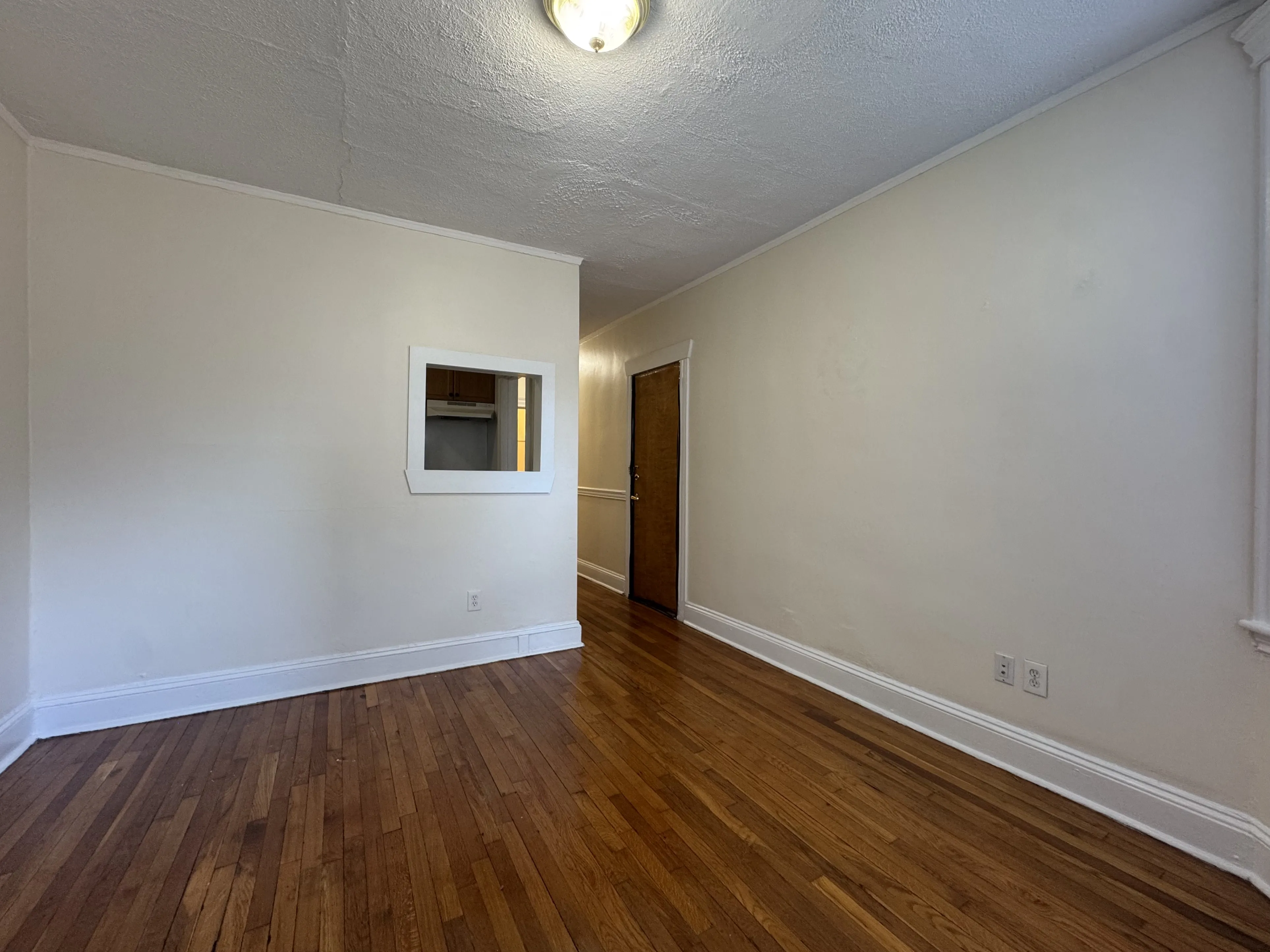 Studio bed, 1 bath apartment for rent at 352 Riverway Unit 7, Mission Hill — photo 2 of 8