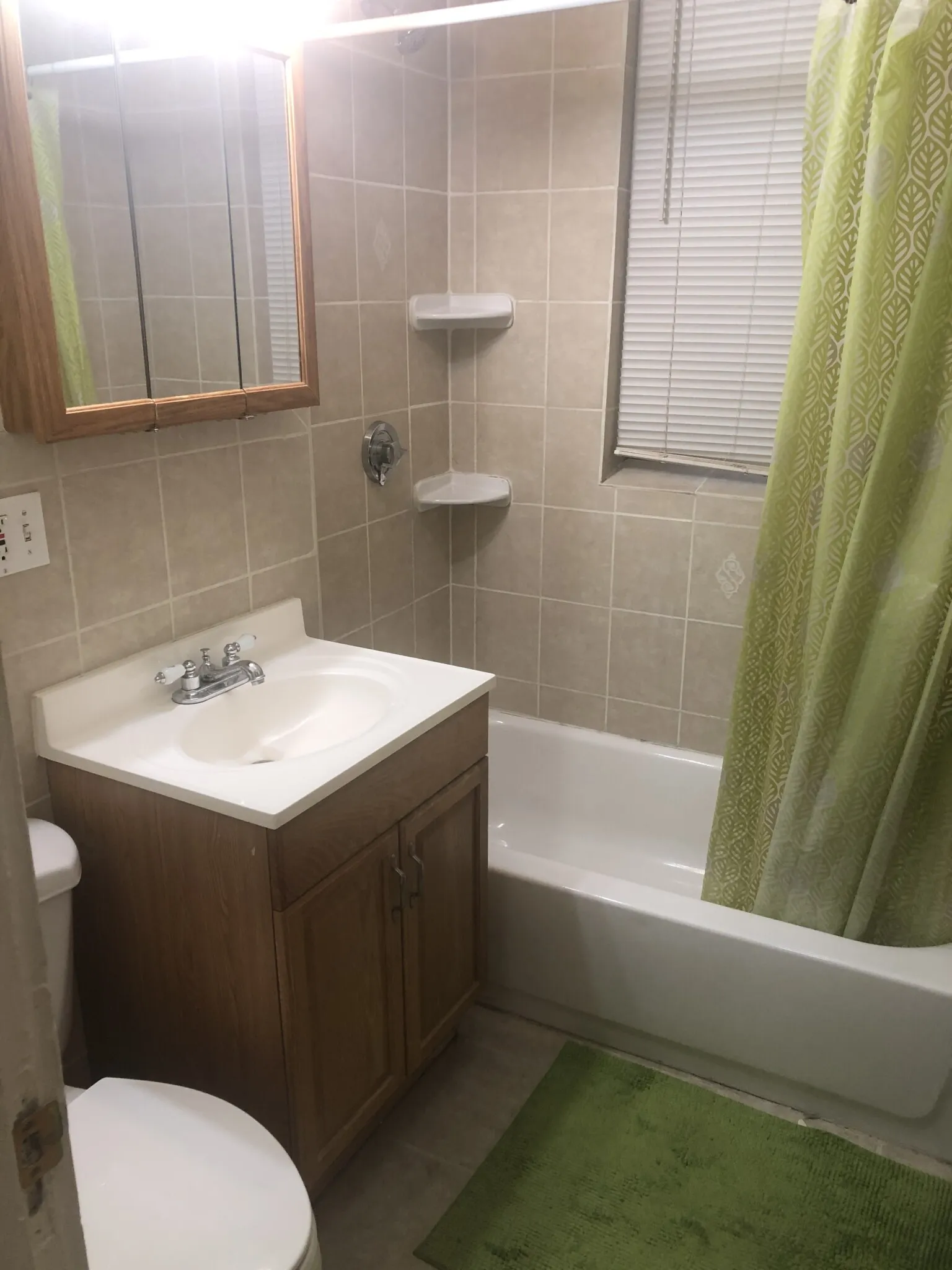 Studio bed, 1 bath apartment for rent at 352 Riverway Unit 7, Mission Hill — photo 4 of 7