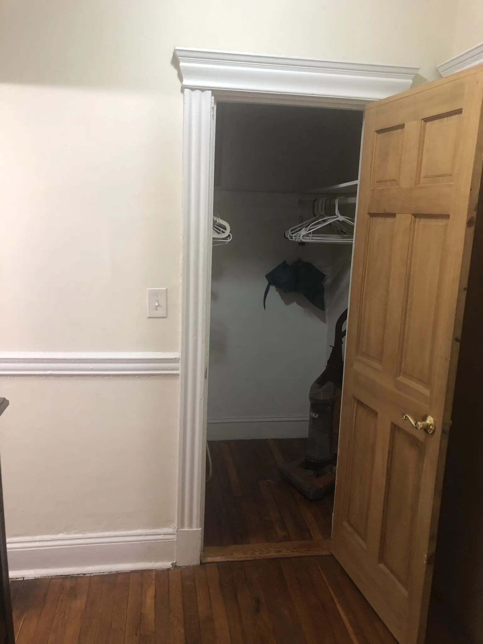 Studio bed, 1 bath apartment for rent at 352 Riverway Unit 7, Mission Hill — photo 7 of 7