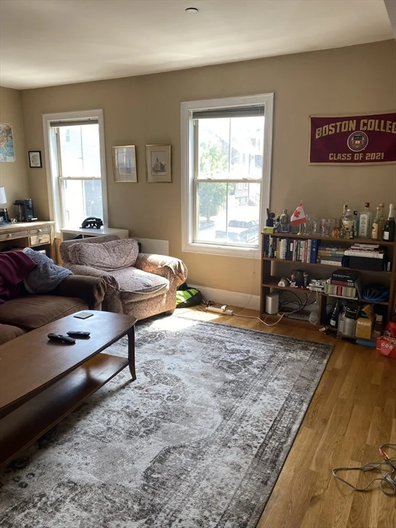 2 bed, 1 bath apartment for rent at 352 W 3rd St Unit 16, South Boston — photo 4 of 18