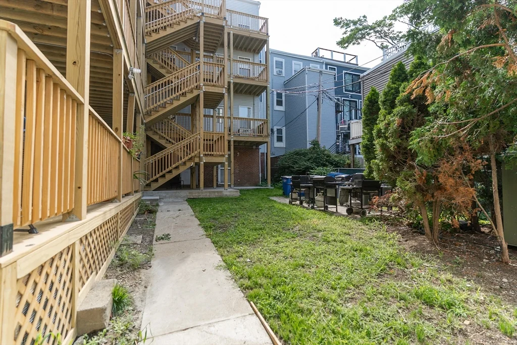 2 bed, 1 bath apartment for rent at 352 W 3rd St Unit 9, South Boston — photo 15 of 17