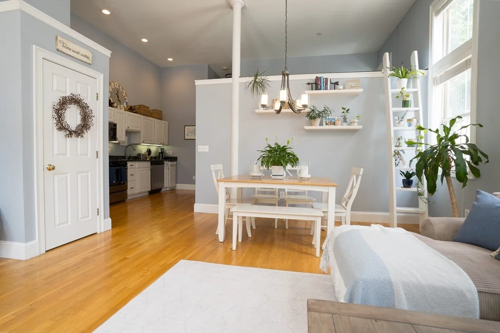 2 bed, 1 bath apartment for rent at 352 W 3rd St Unit 9, South Boston — photo 5 of 17