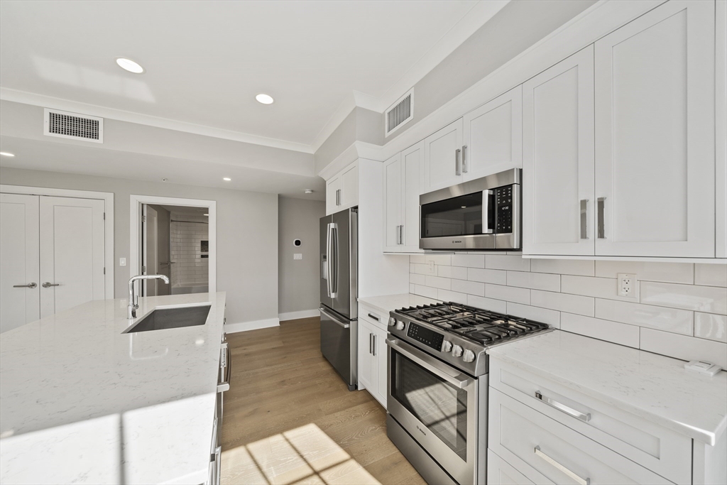 2 bed, 1 bath apartment for rent at 353 Summer St Unit 201, Davis Square — photo 7 of 38