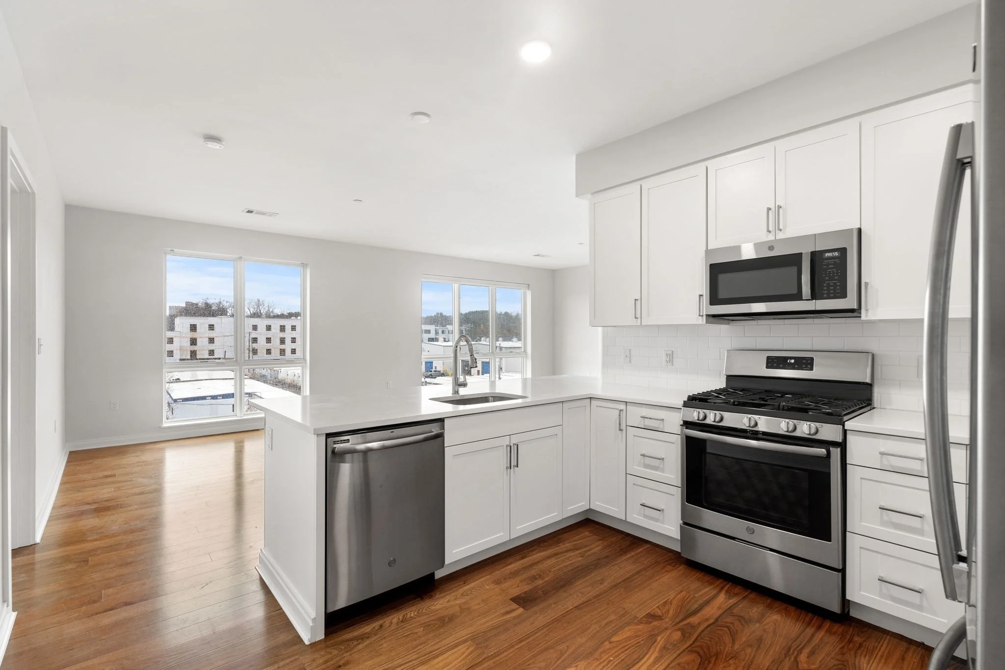 3 bed, 2 bath apartment for rent at 3531 Washington St Unit 327, Jamaica Plain — photo 6 of 33
