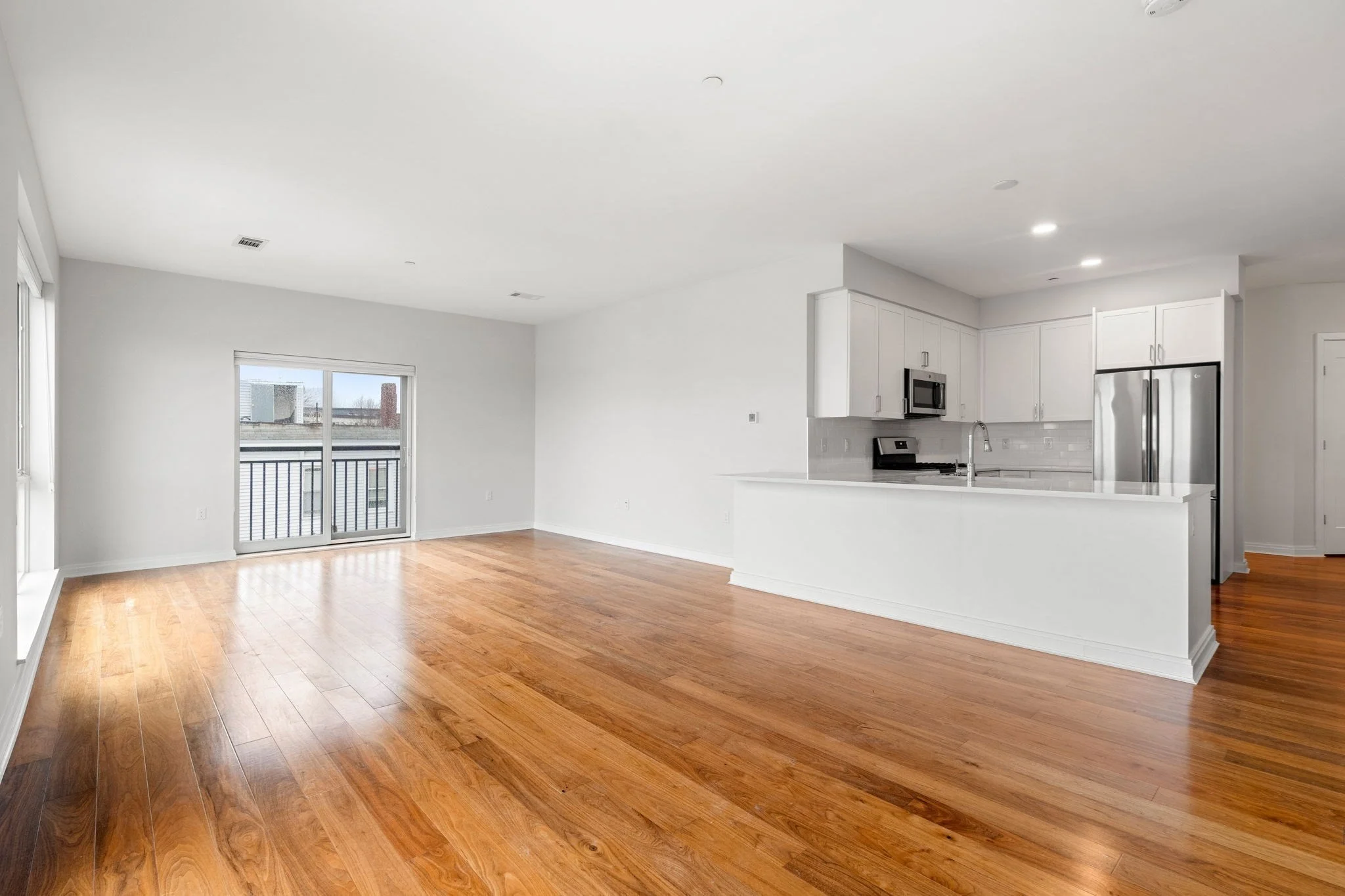 3 bed, 2 bath apartment for rent at 3531 Washington St Unit 327, Jamaica Plain — photo 11 of 33