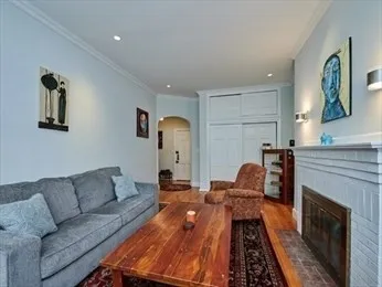 1 bed, 1 bath apartment for rent at 354 Beacon St Unit 5, Back Bay — photo 2 of 7