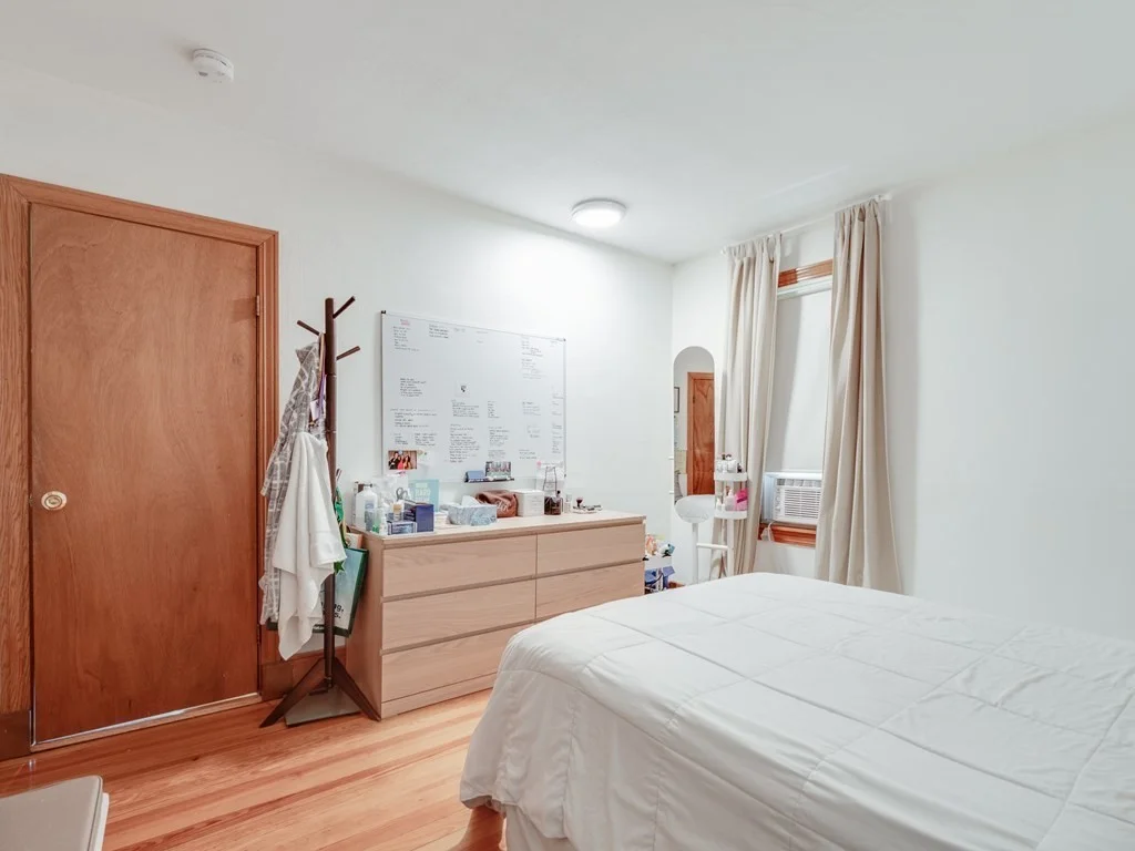 3 bed, 1 bath apartment for rent at 354 Beacon Unit 2, Porter Square — photo 18 of 32