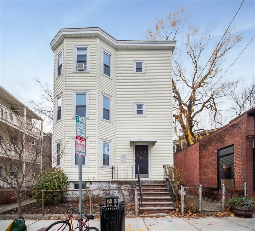 3 bed, 1 bath apartment for rent at 354 Beacon Unit 2, Porter Square — photo 28 of 32