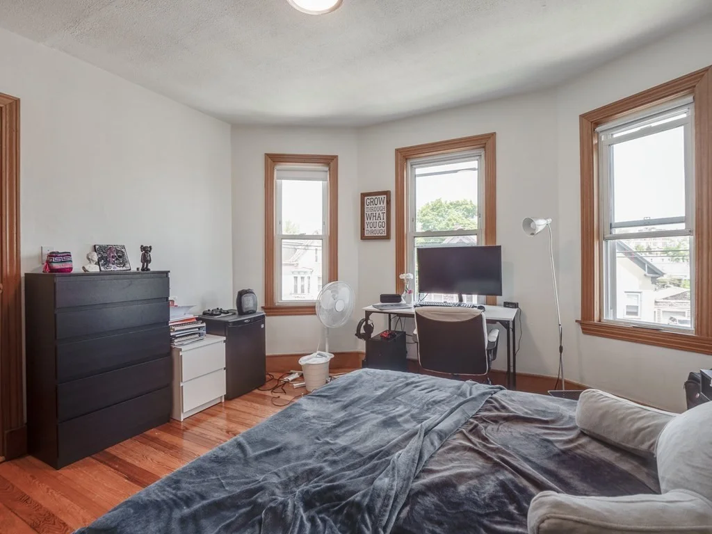 3 bed, 1 bath apartment for rent at 354 Beacon Unit 2, Porter Square — photo 11 of 32