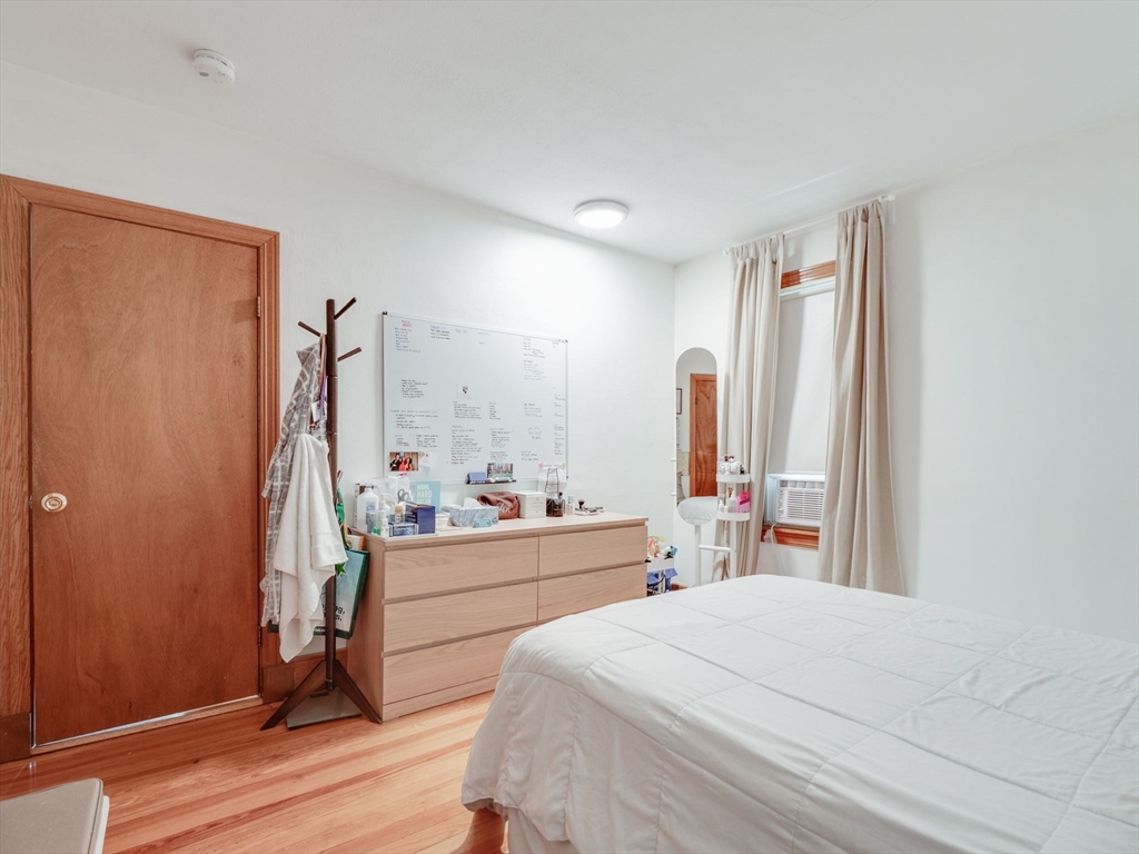 3 bed, 1 bath apartment for rent at 354 Beacon Unit 3, Somerville — photo 11 of 28