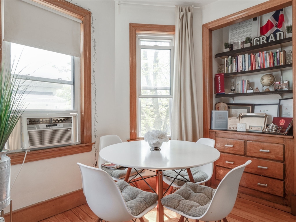 3 bed, 1 bath apartment for rent at 354 Beacon Unit 3, Somerville — photo 5 of 28