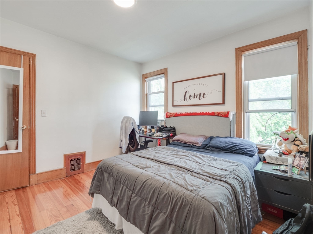 3 bed, 1 bath apartment for rent at 354 Beacon Unit 3, Somerville — photo 18 of 28