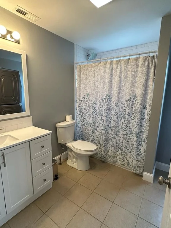 3 bed, 1 bath apartment for rent at 354 Coffin Ave Unit 3, New Bedford — photo 6 of 10