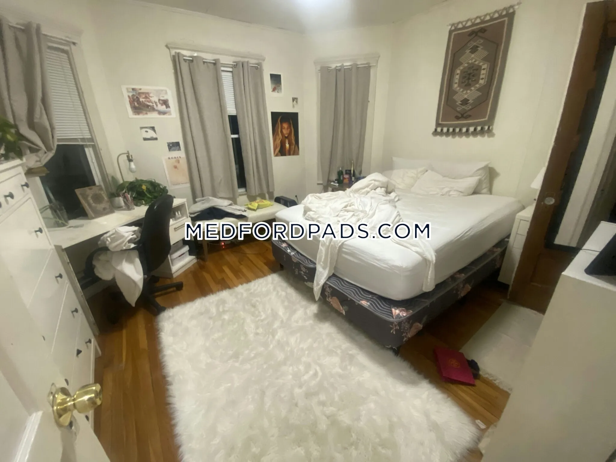 3 bed, 1 bath apartment for rent at 354 Main St Unit 2, South Medford — photo 6 of 9