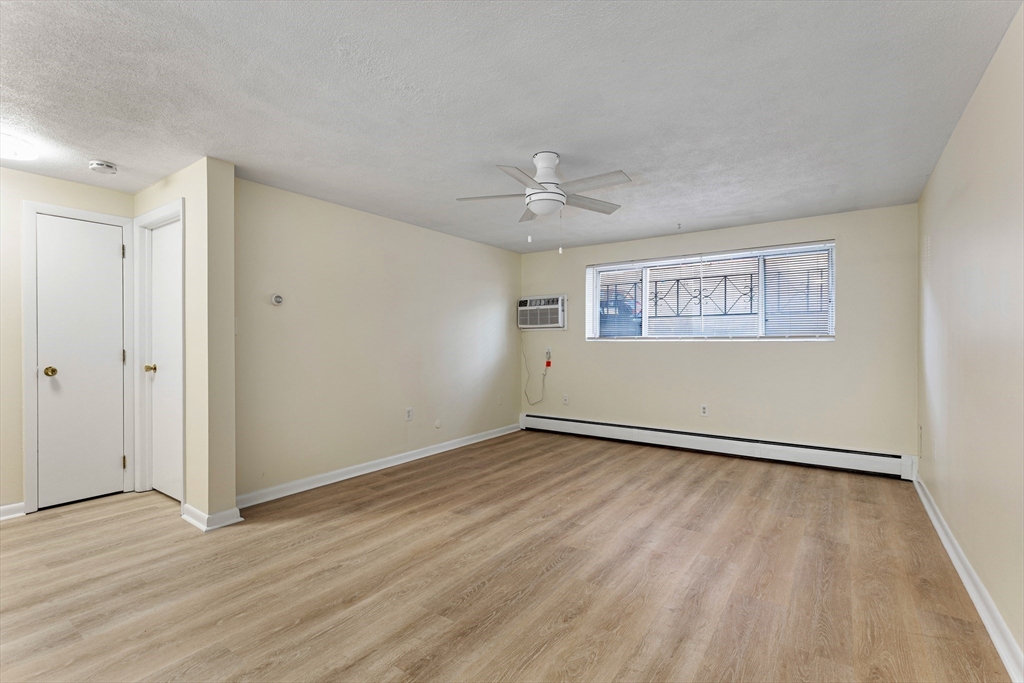 1 bed, 1 bath apartment for rent at 354 Market St Unit 4, Brighton — photo 2 of 10