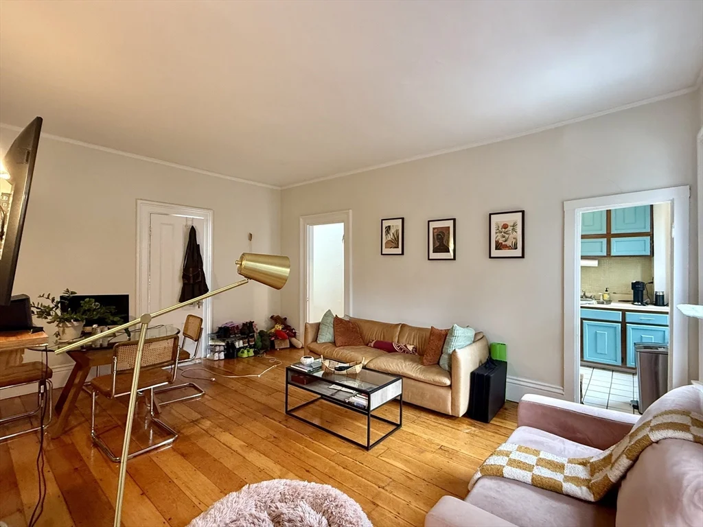 1 bed, 1 bath apartment for rent at 354 Marlborough St Unit 3, Back Bay — photo 4 of 5