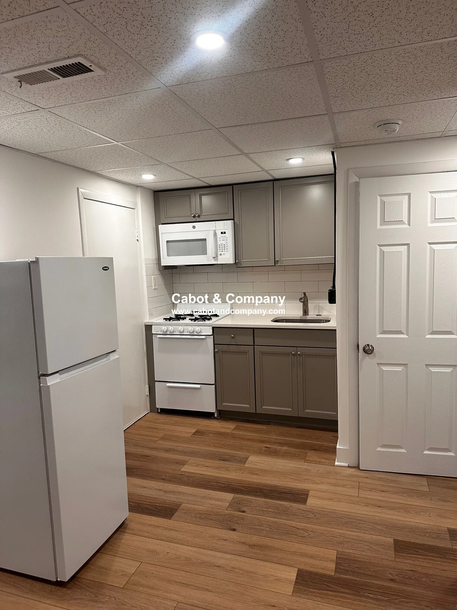 Studio bed, 1 bath apartment for rent at 354 Marlborough St Unit Bf, Back Bay — photo 1 of 4