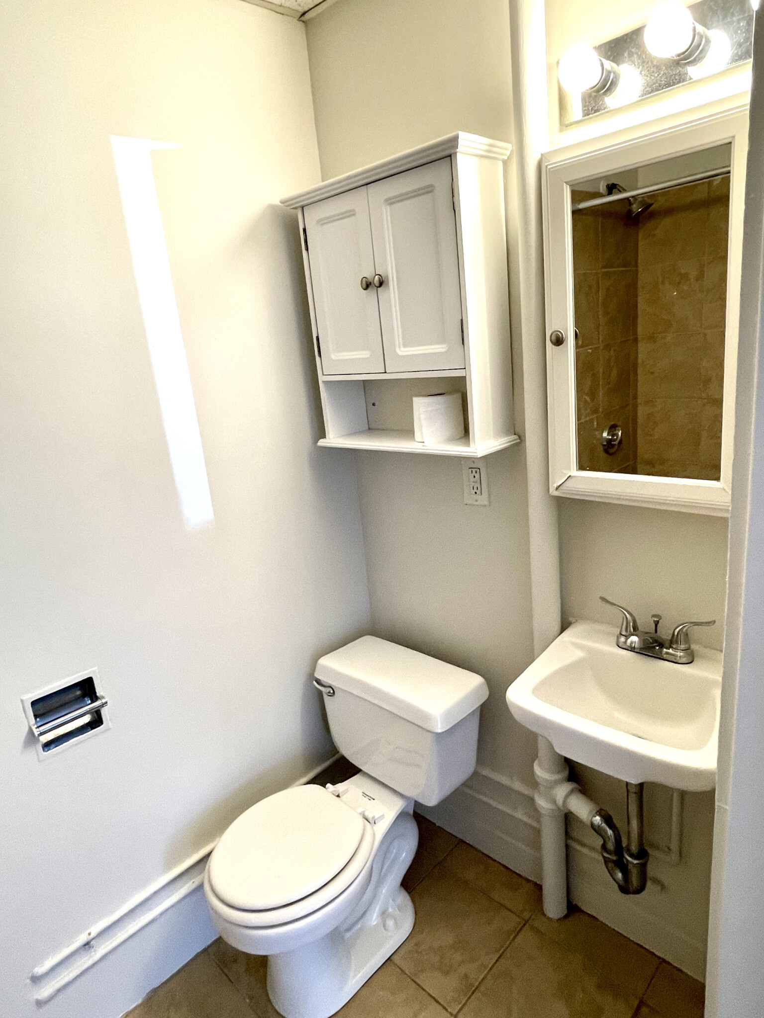 Studio bed, 1 bath apartment for rent at 354 Marlborough St Unit Br, Back Bay — photo 6 of 8