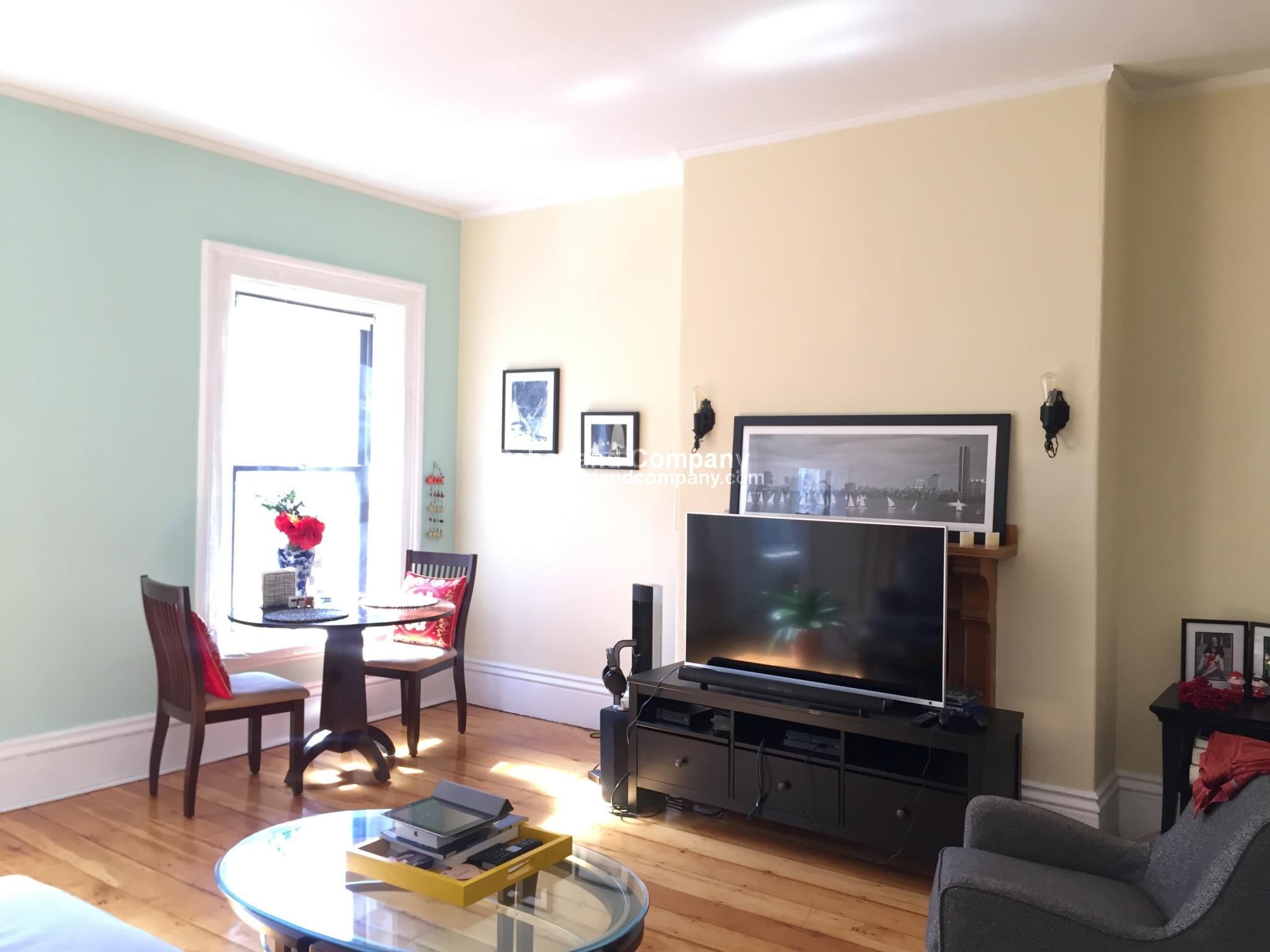 2 bed, 1 bath apartment for rent at 354 Marlborough St Unit Ph, Back Bay