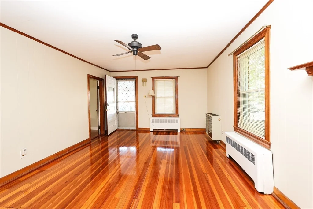 3 bed, 1 bath apartment for rent at 354 Pond St Unit 354, Braintree — photo 8 of 28