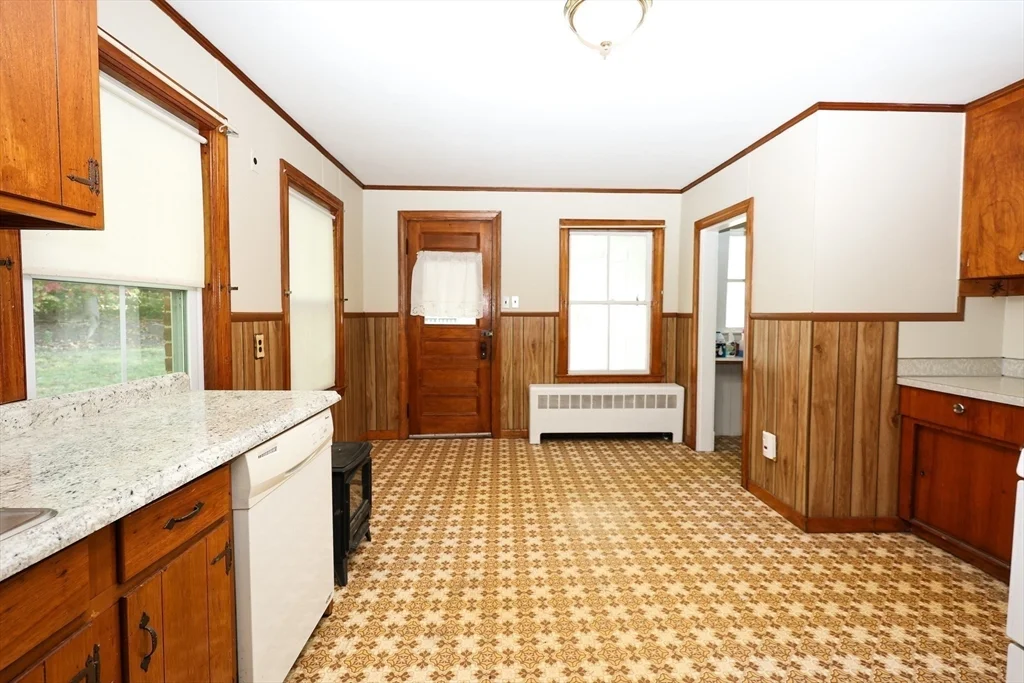 3 bed, 1 bath apartment for rent at 354 Pond St Unit 354, Braintree — photo 22 of 28