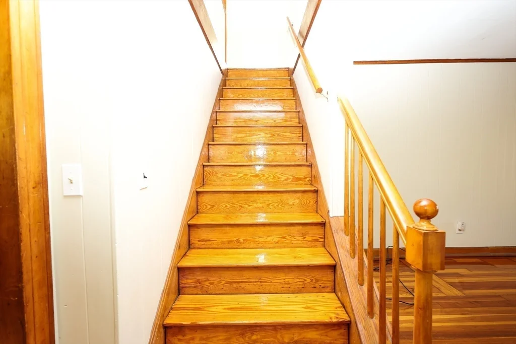 3 bed, 1 bath apartment for rent at 354 Pond St Unit 354, Braintree — photo 12 of 28
