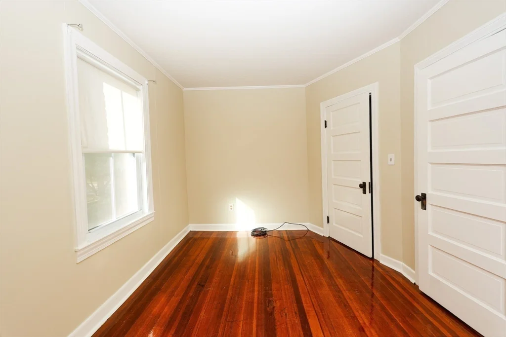 3 bed, 1 bath apartment for rent at 354 Pond St Unit 354, Braintree — photo 10 of 28