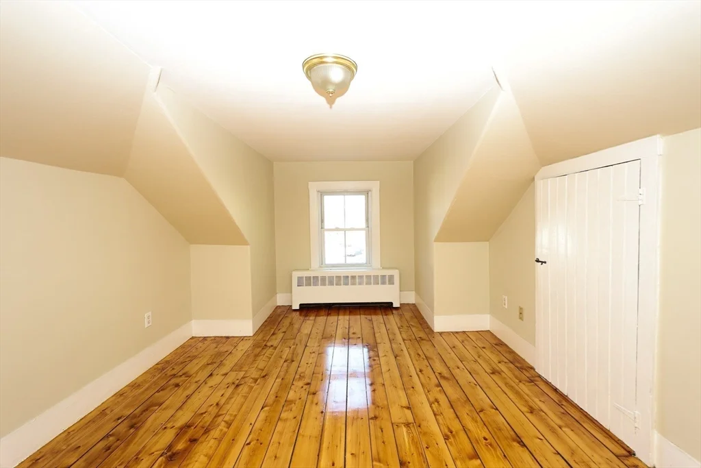 3 bed, 1 bath apartment for rent at 354 Pond St Unit 354, Braintree — photo 14 of 28