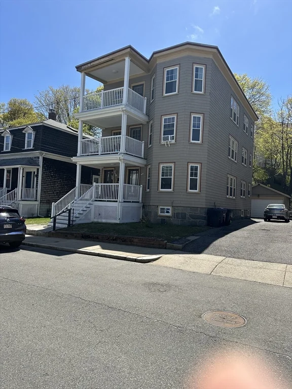 2 bed, 1 bath apartment for rent at 354 Savin Hill Ave Unit 3, Dorchester — photo 2 of 14