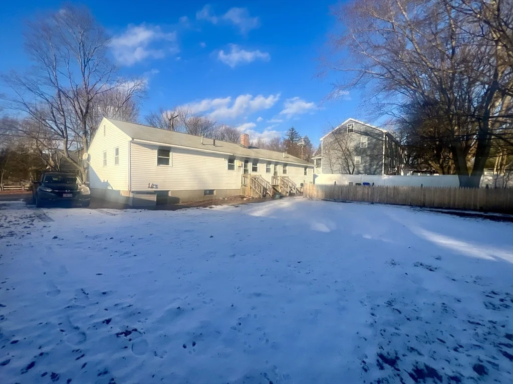 3 bed, 1 bath apartment for rent at 354 South Unit 354, Bedford — photo 12 of 18
