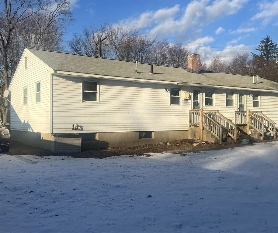 3 bed, 1 bath apartment for rent at 354 South Unit 354, Bedford — photo 16 of 18