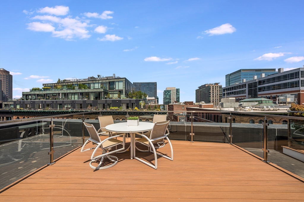 4 bed, 3 bath apartment for rent at 355 Congress Unit PH2, South Boston — photo 24 of 35