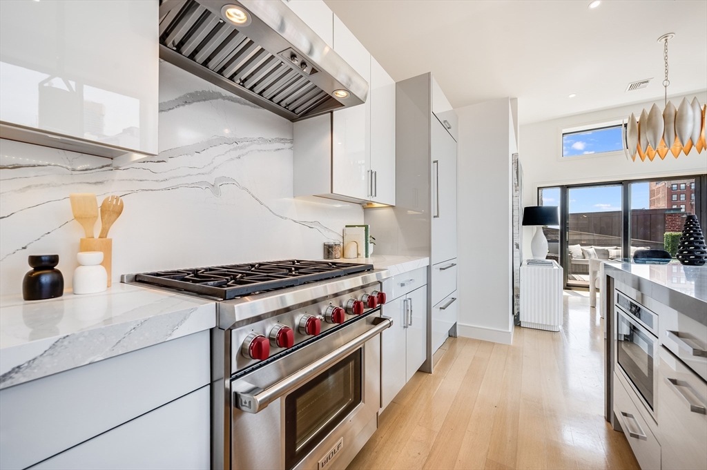 4 bed, 3 bath apartment for rent at 355 Congress Unit PH2, South Boston — photo 13 of 35