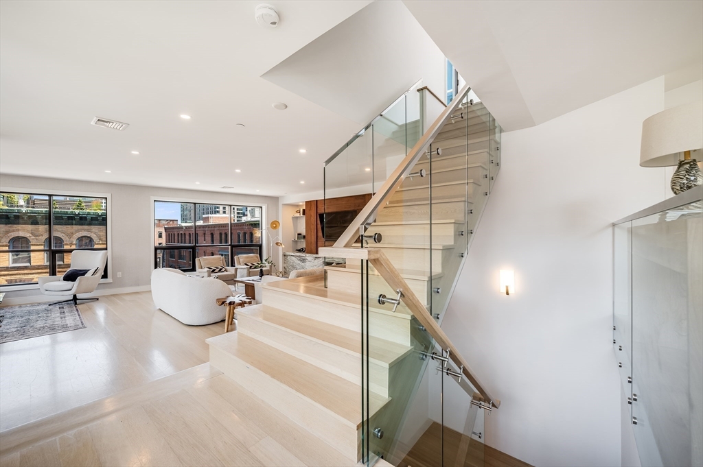 4 bed, 3 bath apartment for rent at 355 Congress Unit PH2, South Boston — photo 5 of 35