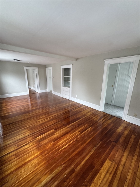 4 bed, 1 bath apartment for rent at 355 Jefferson Ave Unit 2, Salem — photo 10 of 16