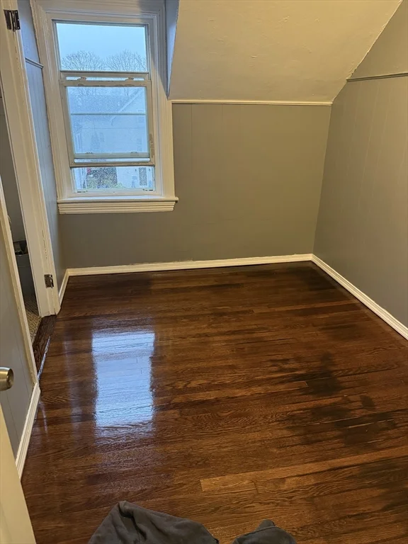 3 bed, 1 bath apartment for rent at 356 Linden St Unit 3, Fall River — photo 6 of 6