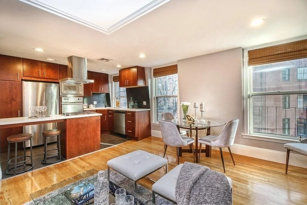 2 bed, 2 bath apartment for rent at 356 Marlborough Unit 4, Back Bay — photo 2 of 23