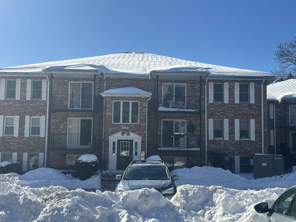 2 bed, 1 bath apartment for rent at 356 Neponset St Unit E, Norwood — photo 1 of 9