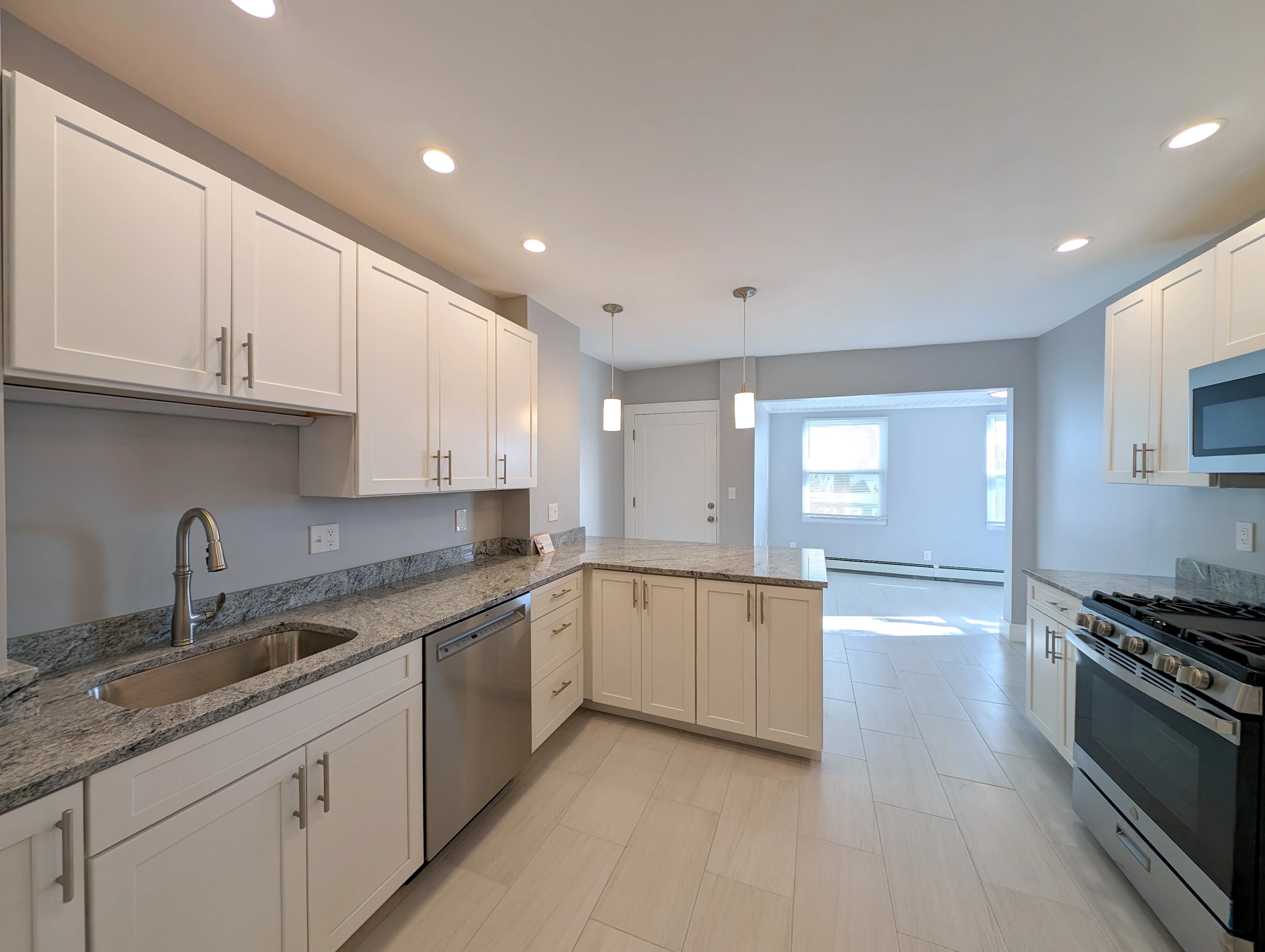 2 bed, 1 bath apartment for rent at 356 Somerville Ave Unit 3, Prospect Hill — photo 2 of 27