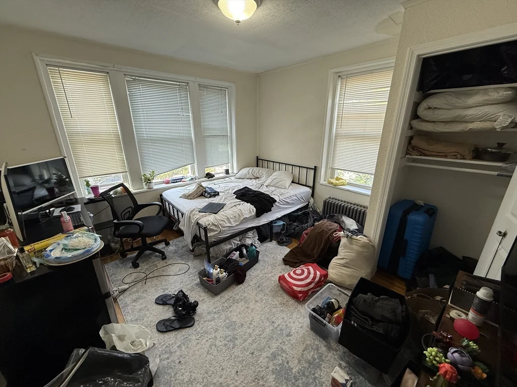 5 bed, 2 bath apartment for rent at 357-359 Cambridge St Unit 2L, East Cambridge — photo 6 of 14