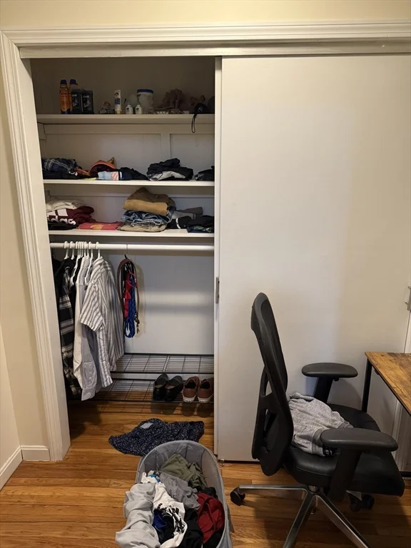 5 bed, 2 bath apartment for rent at 357-359 Cambridge St Unit 2L, East Cambridge — photo 9 of 14