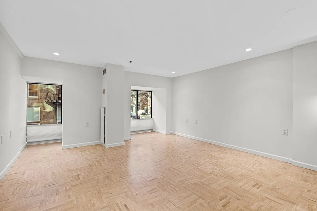 1 bed, 1 bath apartment for rent at 357 Commercial St Unit 003, Waterfront — photo 8 of 24